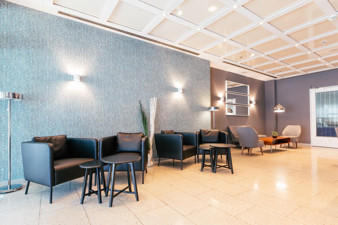 Hotel Excelsior - Central Station Frankfurt am Main Bagian luar foto