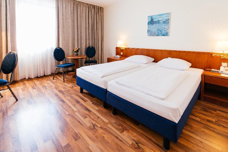 Hotel Excelsior - Central Station Frankfurt am Main Bagian luar foto